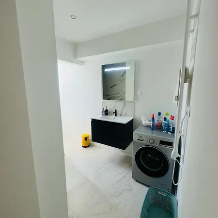 Comfort Jacuzzi New In Appartement