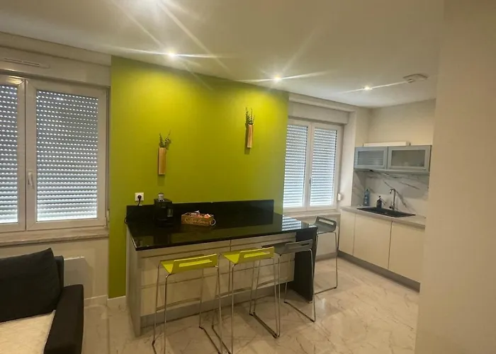 Comfort Jacuzzi New In Apartament Nilvange